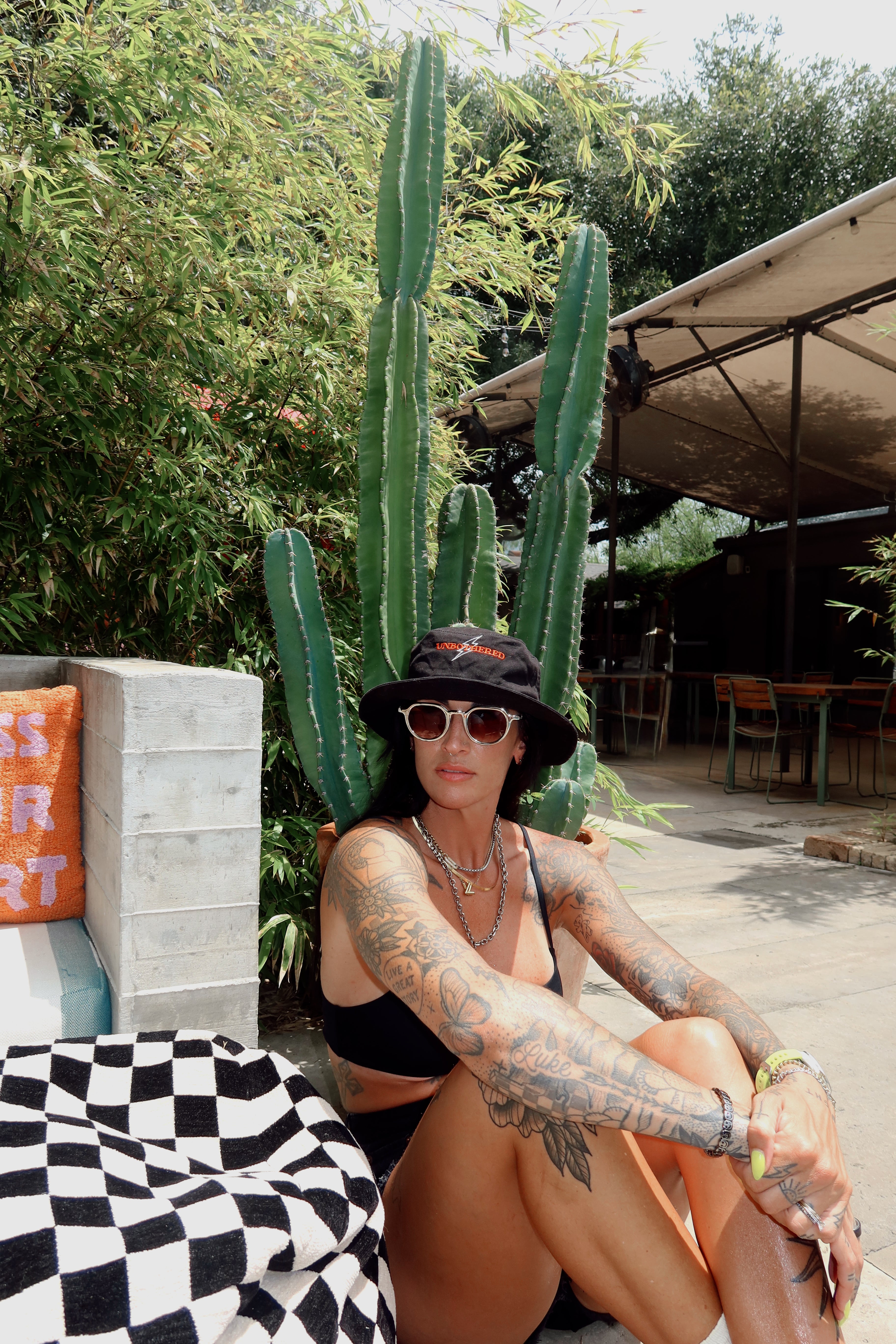 unbothered bucket ⚡️